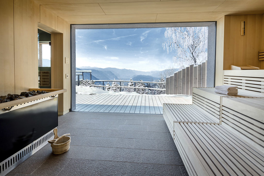 GermanyMagazine's tweet image. We're probably not alone in eyeing up a relaxing retreat right now. One we keep coming back to is located on the southern Tschögglberg, with breathtaking views of the Dolomites. So obviously we had to investigate further.
discovergermany.com/enjoy-mountain…