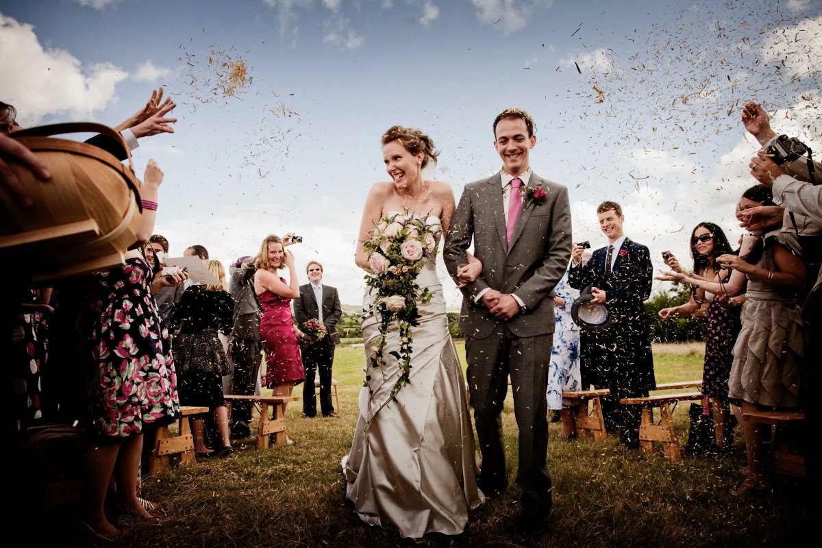 allisterfreeman's tweet photo. One from the archives, Bert &amp; Tania :)

https://t.co/NegCqOynhk 

#diywedding
#tipiwedding https://t.co/Rlc3aKVNqq