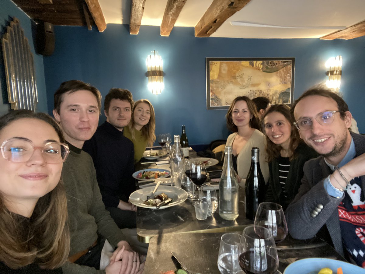 Clap de fin pour 2⃣0⃣2⃣2⃣ avec une équipe (presque) au complet !

👉RDV en 2⃣0⃣2⃣3⃣ pour de nouvelles aventures en #influence au service de nos clients dans les #territoires 🎉

Joyeux Noël à tous nos client(e), partenaires, ami(e) et abonné(e)s à cette page ! 🎅