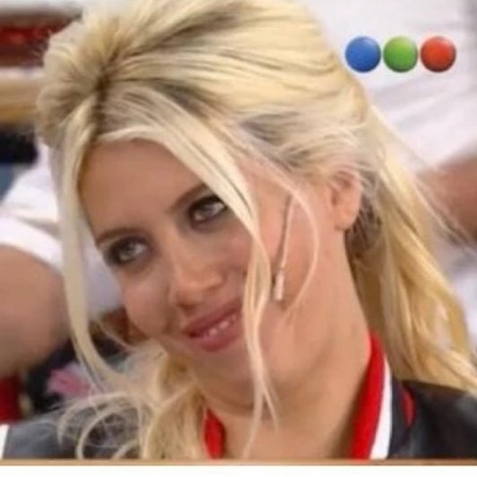 Cami Homs con Wanda Nara jajajaja
el consejo más sutil habrá sido SACALE TODO.