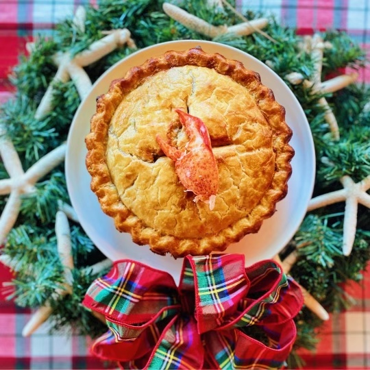 Summer Shack (@jwsummershack) on Twitter photo Looking for a last minute gift? We offer e-gifts on <a href="/goldbelly/">Goldbelly 🚀</a>! All you need is the recipient’s email; they’ll choose when and where to ship it. It’s that easy… And delicious! Happy Holidays from our family to yours! 🎄🦞 #FoodIsLove ❤️ #HappyHolidays Looking for a last minute gift? We offer e-gifts on <a href="/goldbelly/">Goldbelly 🚀</a>! All you need is the recipient’s email; they’ll choose when and where to ship it. It’s that easy… And delicious! Happy Holidays from our family to yours! 🎄🦞 #FoodIsLove ❤️ #HappyHolidays
