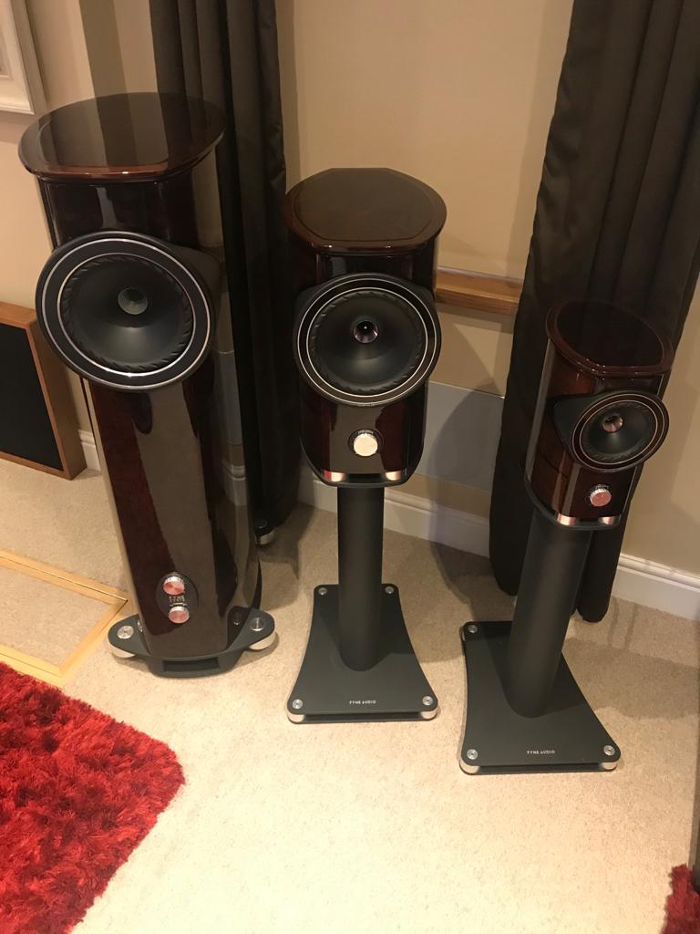 studioAV tweet media