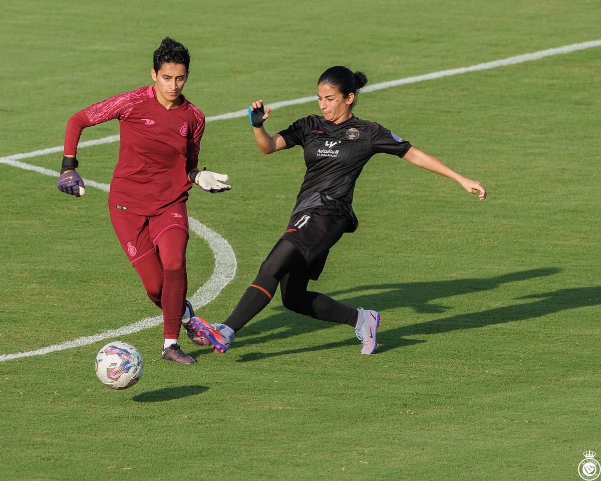 ⚽ | سيـدات #العالمي يواصلـون التفـرّد بالصدارة 🔝🤩
بعد تحقيقهم الفـوز على الشباب برباعية 👏

ألف مبروك يا عالميات 💪
#رياضات_النصر_المختلفة
