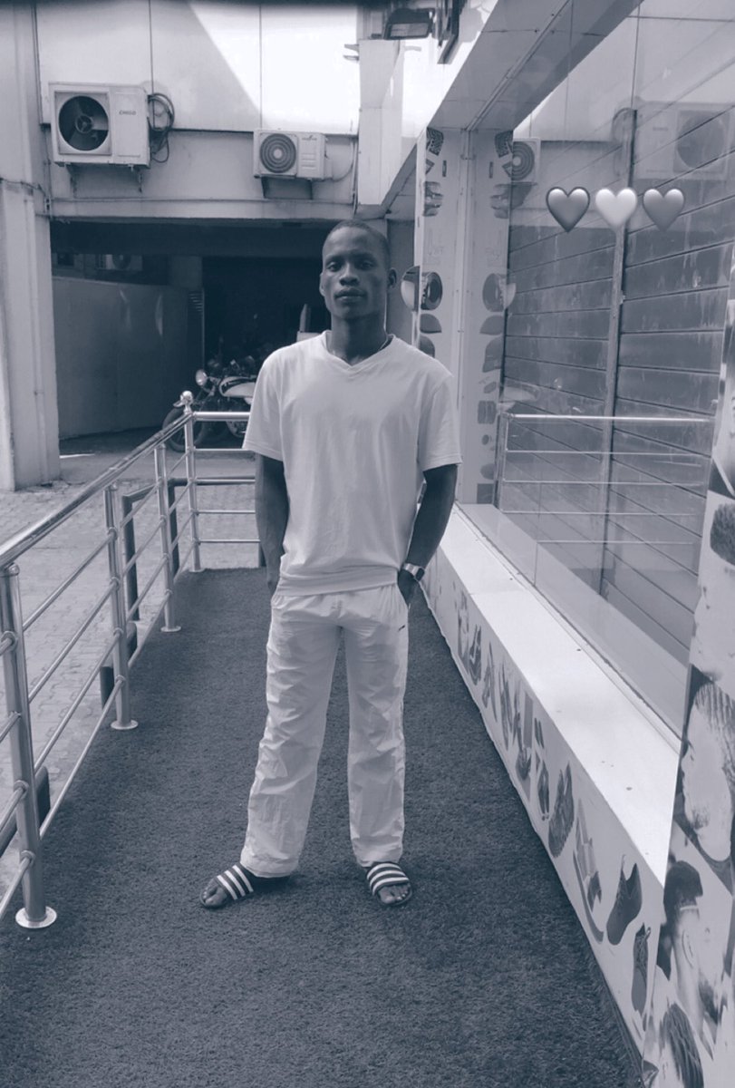 PatJobinho's tweet photo. The major reason why I love myself so much is that even in my darkest moment  I'm always fucking alone🥲🥲🥲!!!!
  #Soccerforlife... https://t.co/xzkDhkHg7a