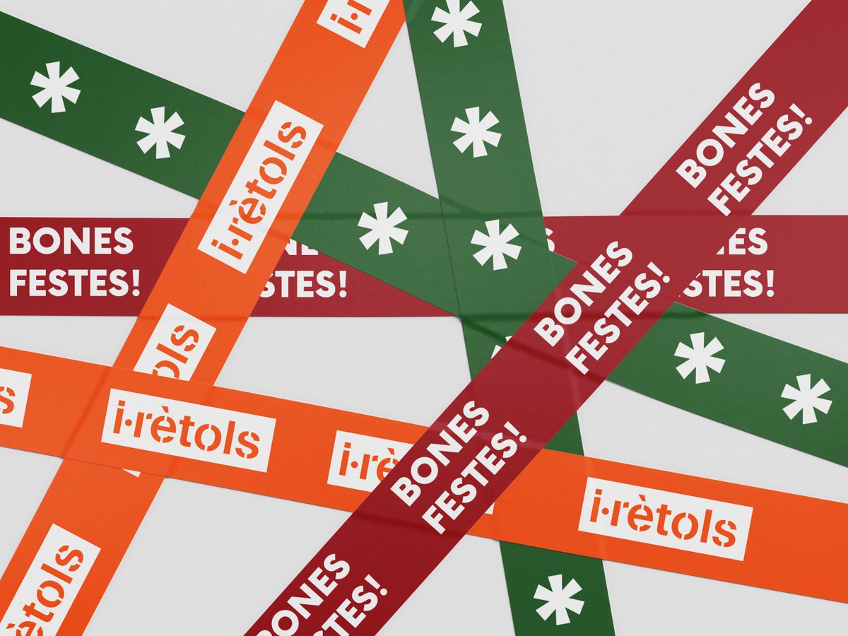 IRETOLS's tweet photo. A iRètols tambè estem enganxats al Nadal i no ho podem evitar.

Tot l'equip d'iRètols desitgem que passeu unes bones festes!

#iretols #EnganxatsALaRetolacio #BonesFestes #BonNadal #lagarriga #Nadal2022 #Nadal #vinil https://t.co/GJP6ass4ac