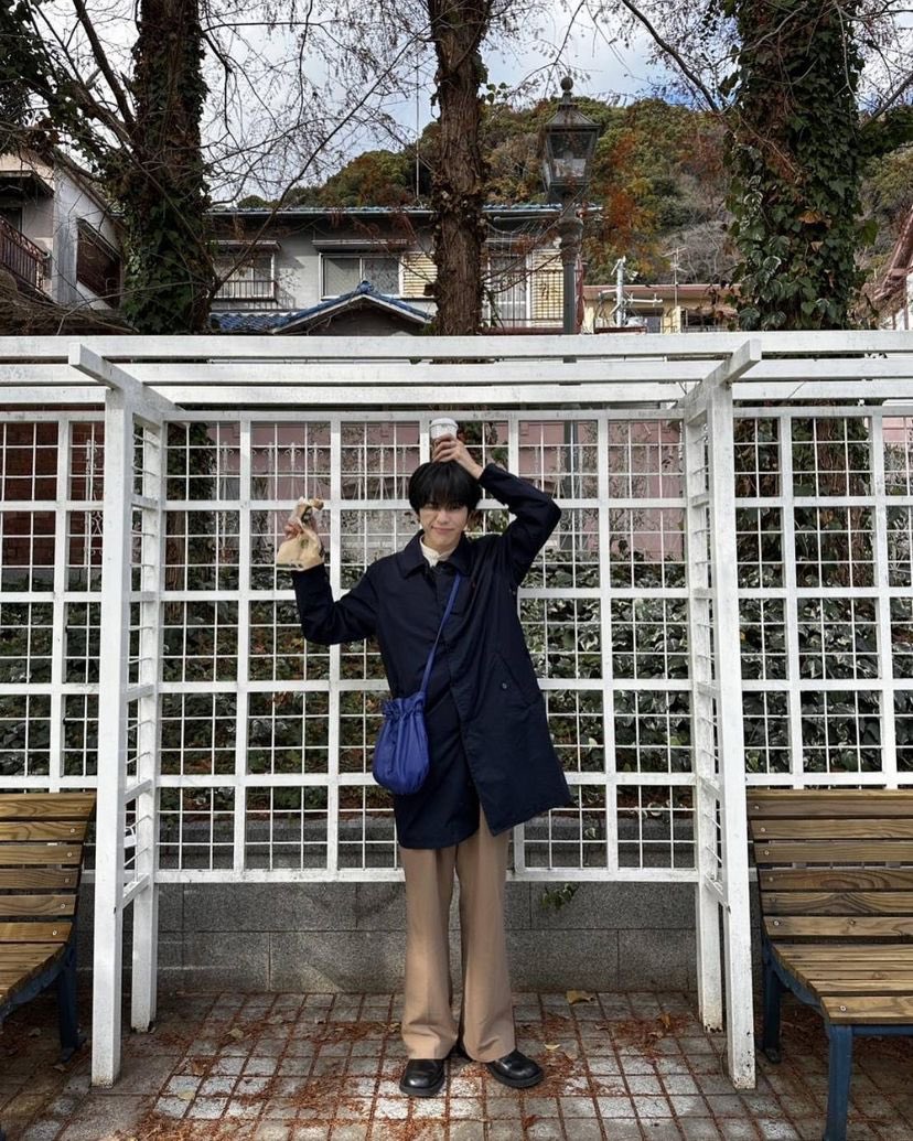 FkqbbQEVsAAa6Id?format=jpg&name=medium