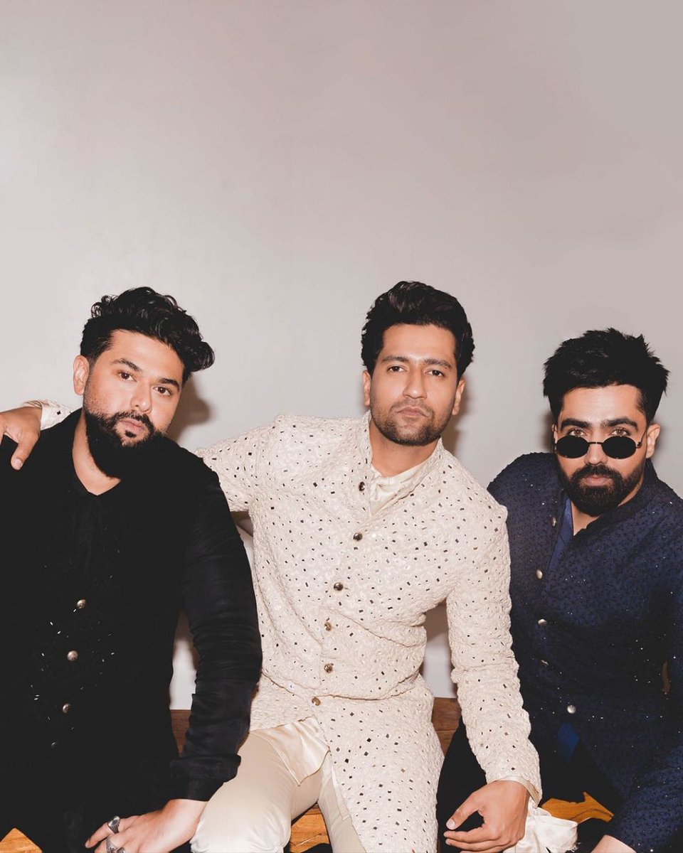 The #Continuum Trio 🔥
#VickyKaushal #KunalRawal #HarrdySandhu