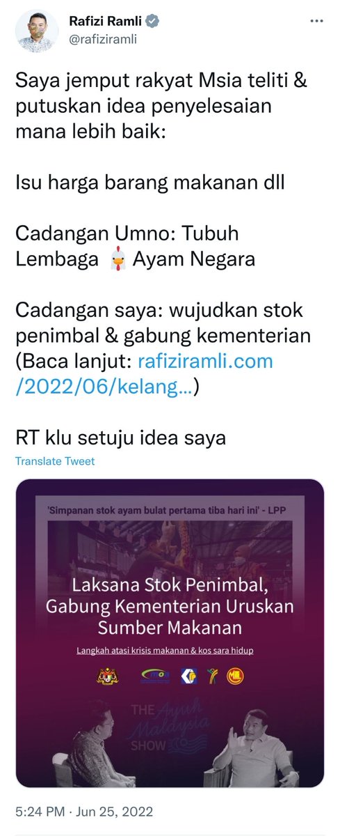 ismet_ulam's tweet photo. Masa menipu rakyat sokong dia jadi kerajaan - Wujudkan stok penimbal untuk menurunkan harga ayam.

Bila rakyat dah kena tipu - Kalau harga ayam tinggi, jangan makan ayam.

Tahniah la pengundi Pakatan Harapan. 

Hangpa undi pemimpin cap ayam.

🤣🤣🤣 https://t.co/9fUaODQO62