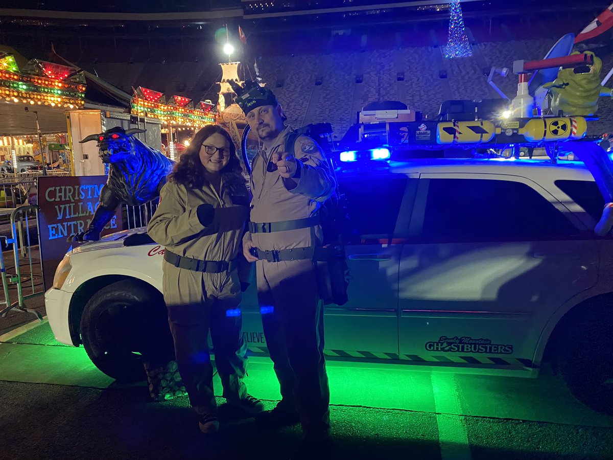 We had a ball tonight in the infield of Bristol Motor Speedway working with the Smoky Mountain Ghostbusters and bringing attention to Waiting to Hear. https://t.co/LFiGIRsUJ3