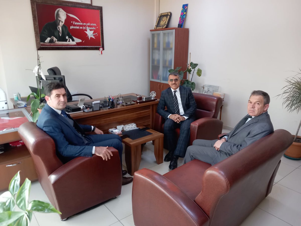 Sayın Kaymakamımız Ahmet ÖNAL ve İlçe Milli Eğitim Müdürümüz Azmi TUNÇ Çayırova’da okul ziyaretlerinde bulundular