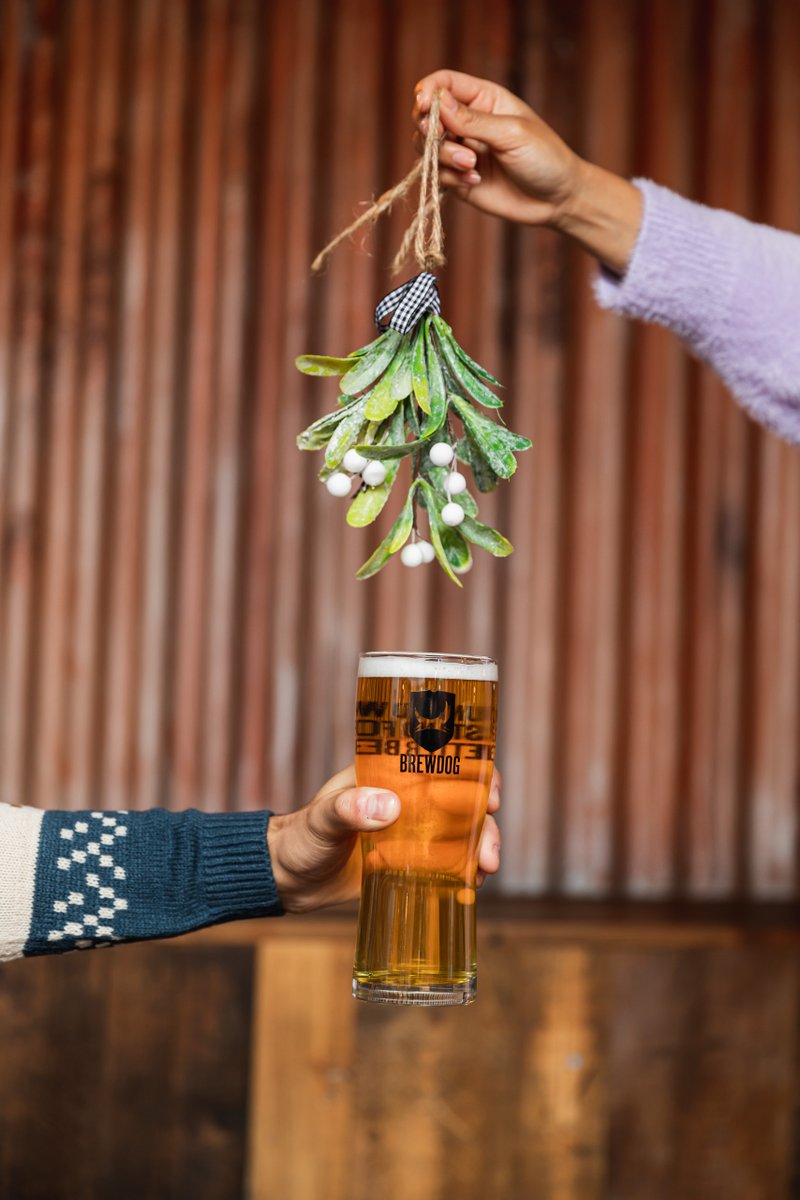 Last minute Christmas shopping? Give the gift of BrewDog!

Gift cards available through the link in our bio.