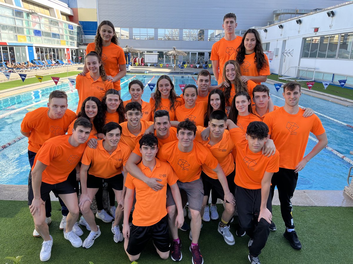 GSDcdeportivo's tweet photo. COPA DE ESPAÑA DE CLUBES DIVISIÓN DE HONOR: Grandes nuestros nadadores que han luchado al máximo cada prueba y mantienen la posición en la máxima categoría para la temporada que viene. ¡ENHORABUENA CHICAS por el 4° y CHICOS por el 6° puesto, asegurando la permanencia! ¡ENORMES! https://t.co/JOT9qaSRN4