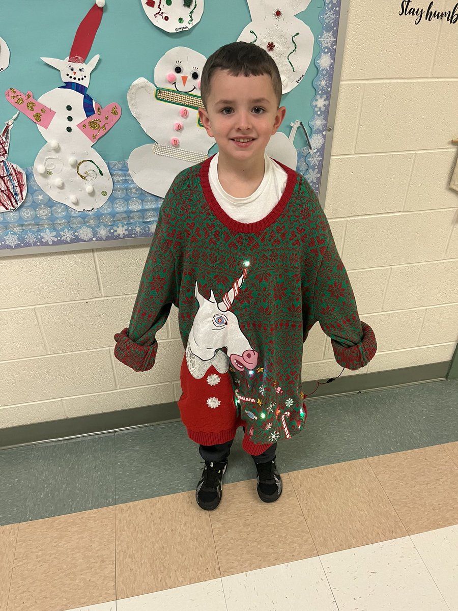 Shatekon's tweet photo. Holiday sweater day is off to a great start! https://t.co/0SqV0EKdmW