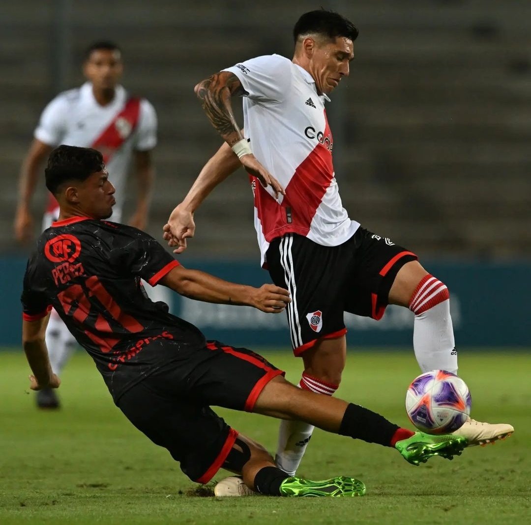 #River Matías Kranevitter sufrió la fractura de su tobillo derecho en el partido amistoso ante Unión de la Calera. Será operado en los próximos días y tendrá de seis a ocho semanas de recuperación.