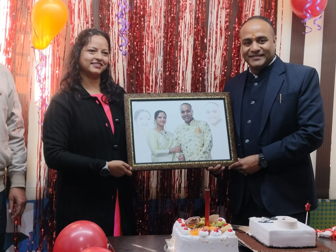 BabaComputerIND's tweet photo. Dear boss, your dedication, determination, and vision inspire us to always give our best. We appreciate having someone wonderful like you at the helm of affairs. 
Happiest birthday Boss !!
#TeamBabaComputers #BossBirthday #RanchJharkhand #Ranchi #birthdaycelebration #creative https://t.co/vB64pLNBE0