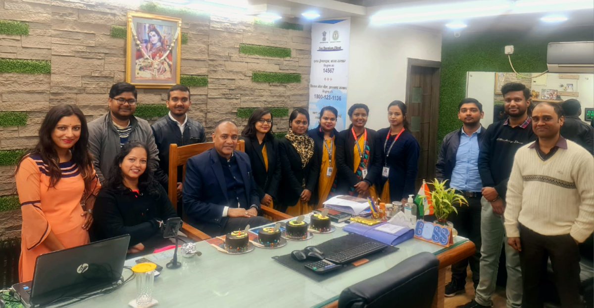 BabaComputerIND's tweet photo. Dear boss, your dedication, determination, and vision inspire us to always give our best. We appreciate having someone wonderful like you at the helm of affairs. 
Happiest birthday Boss !!
#TeamBabaComputers #BossBirthday #RanchJharkhand #Ranchi #birthdaycelebration #creative https://t.co/vB64pLNBE0
