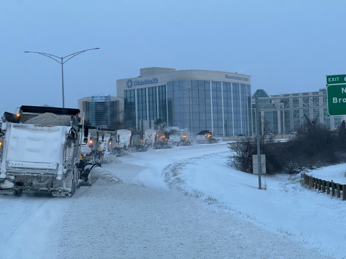 Great shot of our crews working hard on 315 #tandemplowing