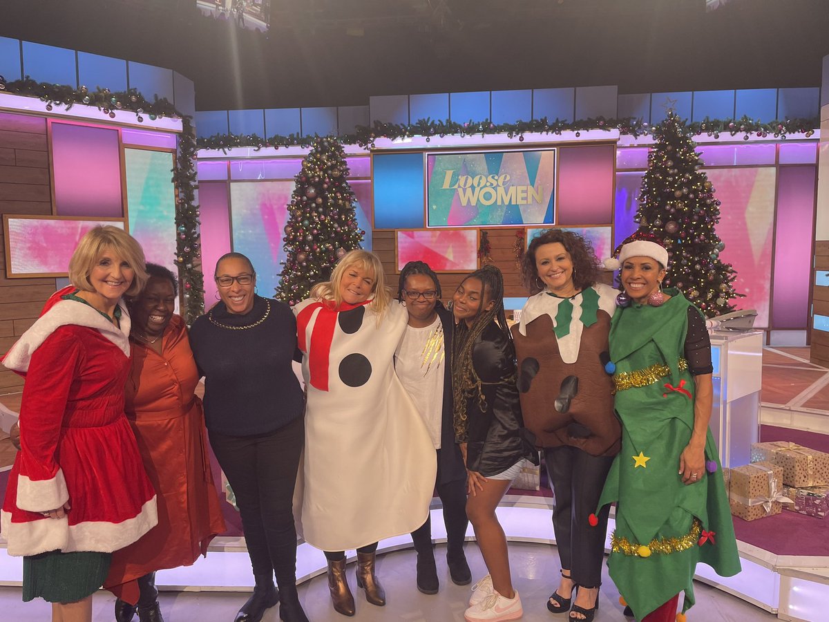 itsleepeart's tweet photo. What a brilliant final audience for #loosewomen live! https://t.co/i4i6w4L4OD