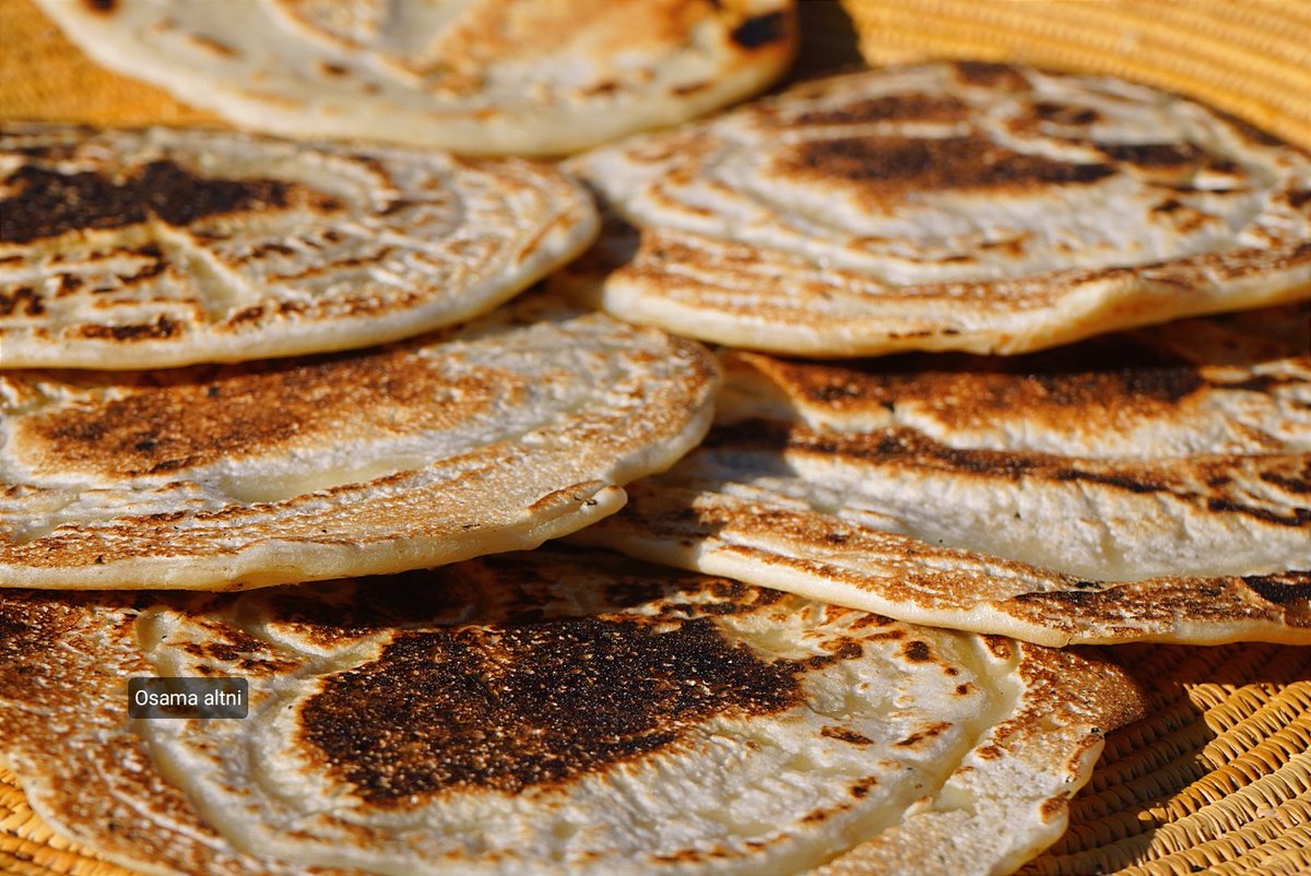 osamathini's tweet photo. #الكارزيكا واتيه بطعم #صحراء_ليبيا طيبة ولذيذة 😋 🇱🇾🌵🔥 طيبناها في الصحراء على #تسلسيت حجر والحطب، هذه متاع العشيه مع الشاهي .. 🫖 
    
ولكن ناقصتها حاجة من يعرف شن هي .. ❗
   
#eat_the_Tuareg #Desert_kitchen #the_Libyan_desert https://t.co/Kmx3hTahfO