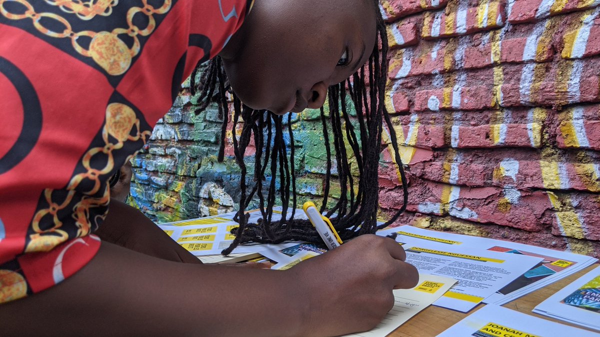 PRwamigabo's tweet photo. #EcrirePourLeDroit lancée par @amnesty est une campagne mondiale de rédaction des lettres adressées aux personnes incarcérées innocemment et aux bourreaux des cet acte injuste. Elle s'est tenue ce vendredi 23 dec à l'espace #GomaslamSession . @cruzz_taylor #W4R22IMEvent https://t.co/Ly2MFaeqbf
