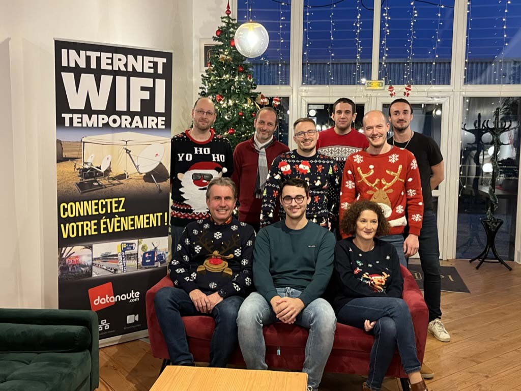 datanaute's tweet image. L’équipe @Datanaute / @Databox vous souhaite d’excellentes fêtes de fin d’année ! 🎄🎁
#MeilleursVoeux #MerryChristmas