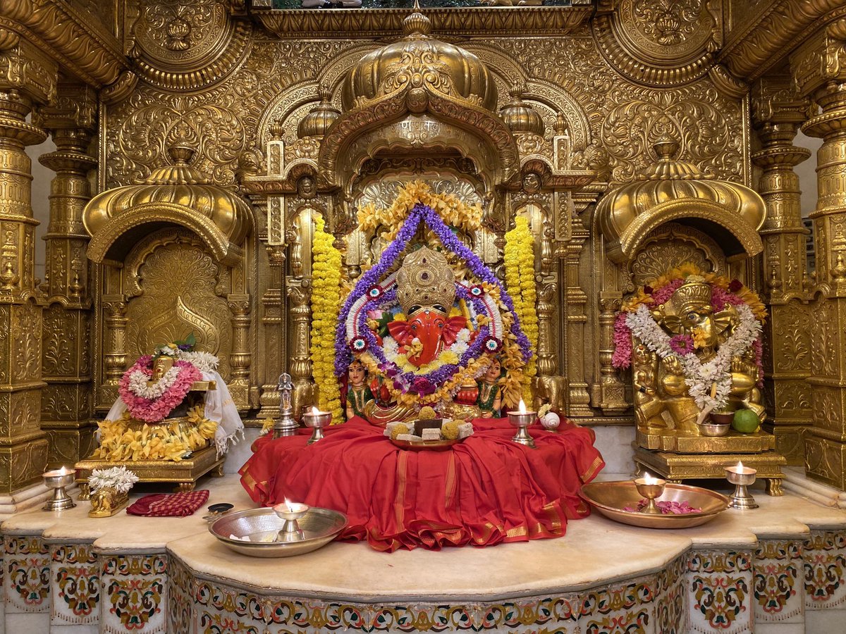 🙏 गणपती  बाप्पा मोरया 🌺मंगलमूर्ती मोरया 🙏२३/१२/२०२२
🙏Ganapati Bappa Moraya 🌺 Mangalmurti Moraya  🙏23/12/2022