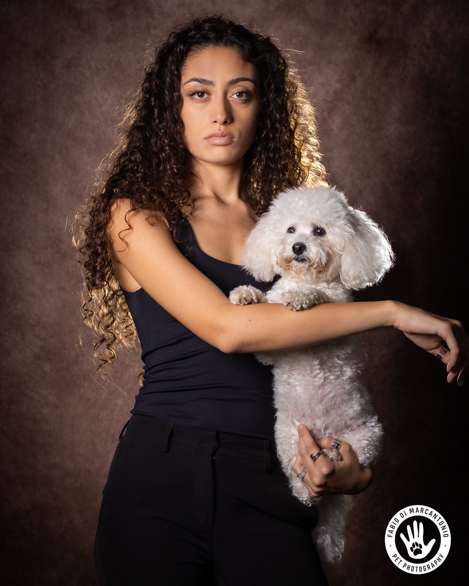 f_dimarcantonio's tweet photo. Empatia.

📸Canon 250D
📷50mm, f/5.6 , 1/200s, iso 100. 
🔦Godox Sk400ii, Godox Tt350C. 
Post Adobe Lightroom C.

#canon #godox #beauty #girl #woman #dog #dogs #cane #funny #tela #photo #bestfriends #katebackdrop #adobe #lightroom #girl #dogoftheday #photography #ritratto #sexy https://t.co/xIur7AmGsD