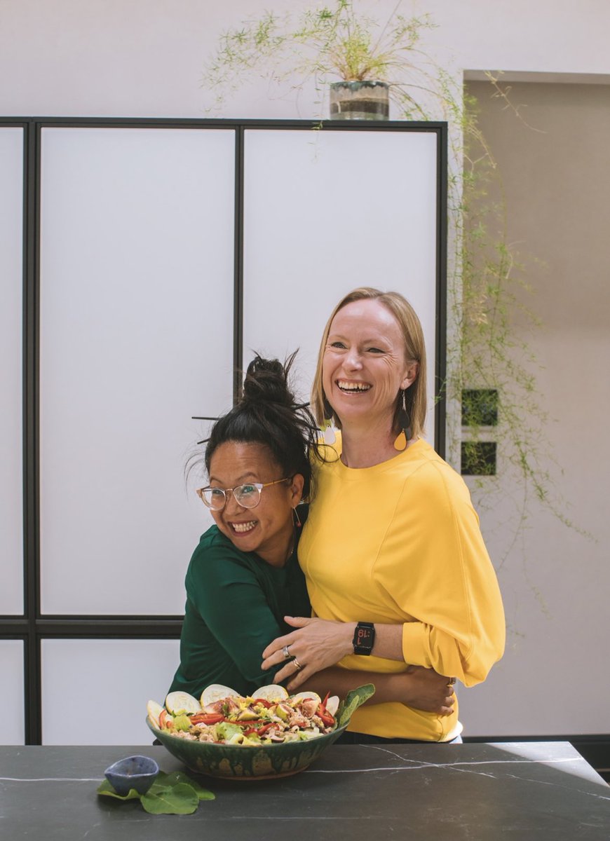 Wishing everyone joyous holiday season and Noodelistic New Year filled with happiness! 

<a href="/noodelist/">Noodelist</a> 2022 highlights: 
bit.ly/3PUCVNW

Cheers &amp; Noodle on!