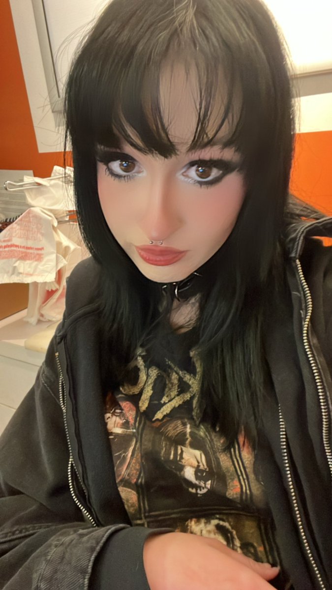 sav ˖°. ⎕ tweet media