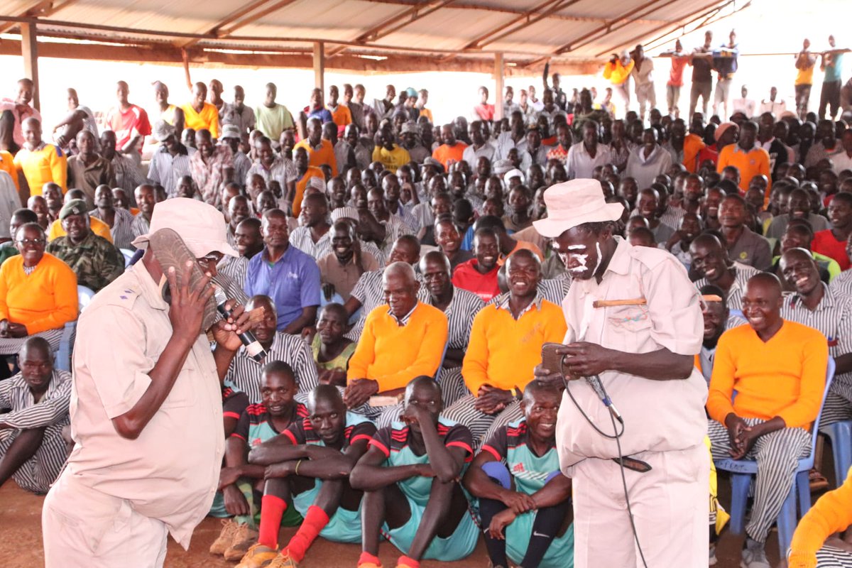I spend sometime with prisoners at Kitale Main Prison to mark the festivity.

I used the opportunity to donate  two Bulls, food items, and most importantly paid fine for 91 petty offenders who will join their loved ones for Christmas celebrations.