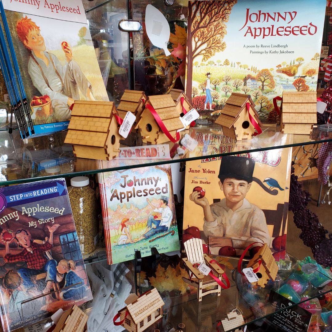VisitNCM's tweet photo. Need a Last Minute Gift? We want to remind folks that the Johnny Appleseed Visitors Center is a great place to shop for local products.  Open today during its regular hours from 8:45 a.m. - 5:00 p.m.; Saturday, December 24, from 8:45 a.m. to 3:00 p.m.; and closed on Christmas Day https://t.co/R4iZfhf5bl