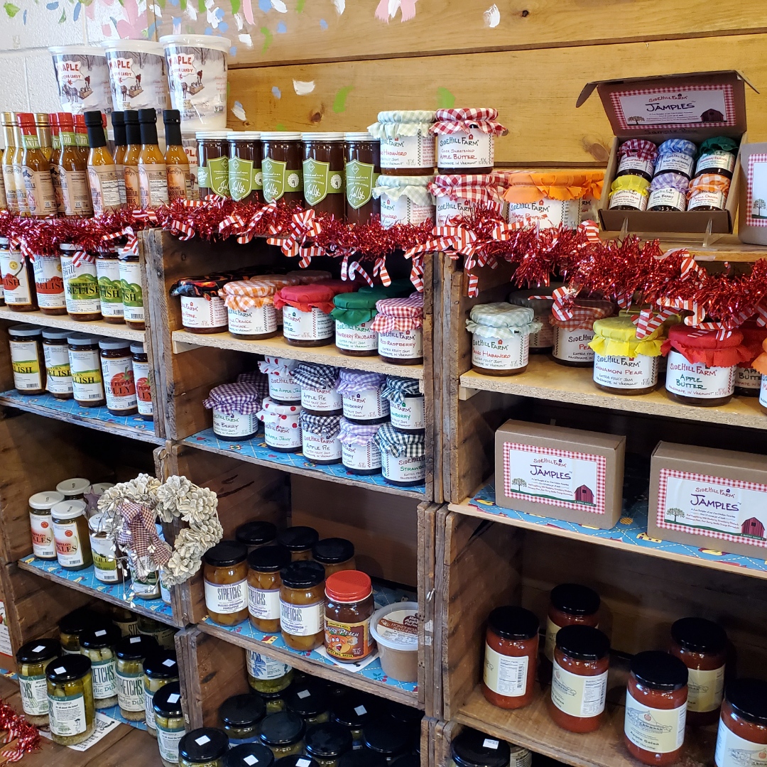 VisitNCM's tweet photo. Need a Last Minute Gift? We want to remind folks that the Johnny Appleseed Visitors Center is a great place to shop for local products.  Open today during its regular hours from 8:45 a.m. - 5:00 p.m.; Saturday, December 24, from 8:45 a.m. to 3:00 p.m.; and closed on Christmas Day https://t.co/R4iZfhf5bl