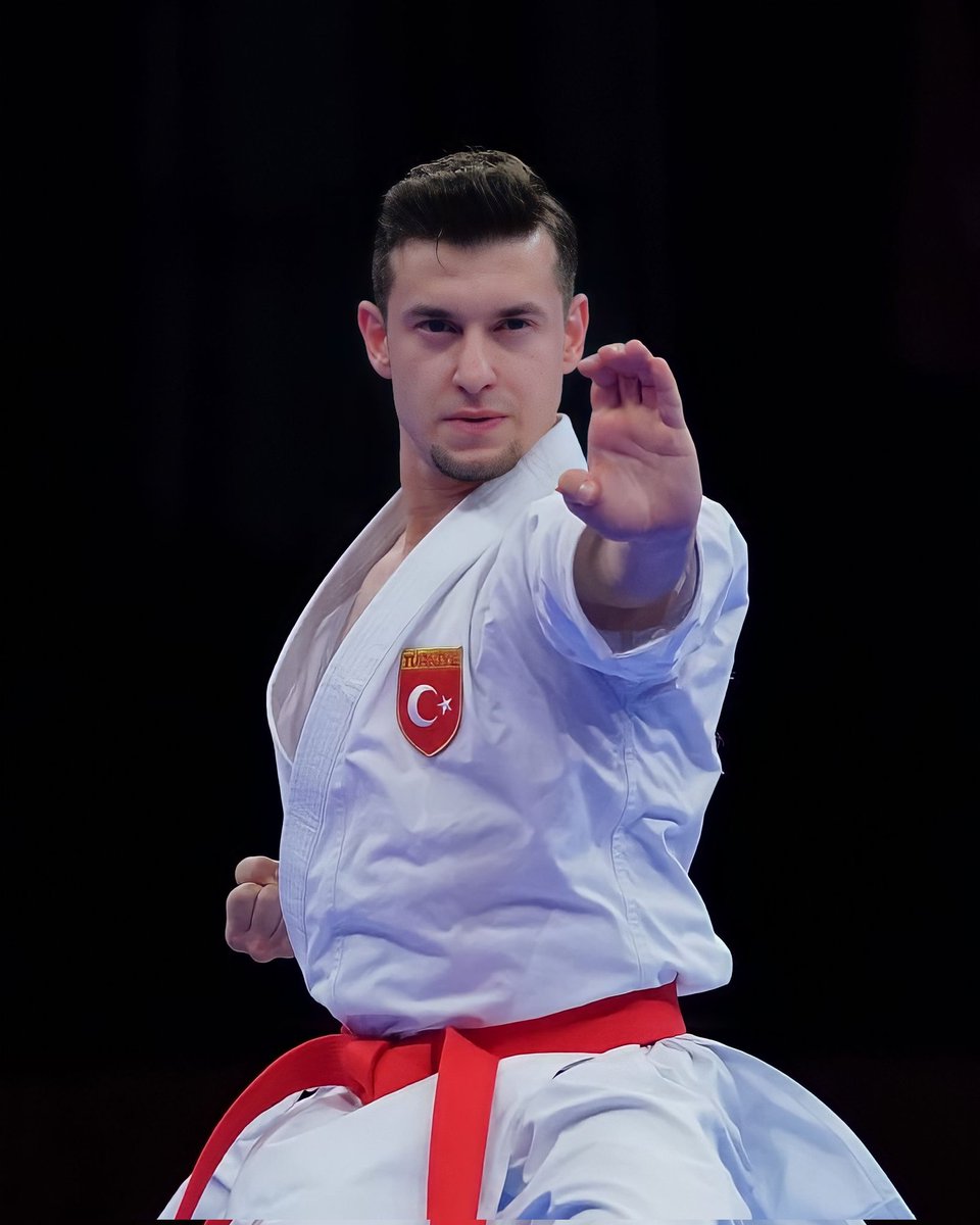 I didn't come to play the game, I came to change it. 🥋💪🏻🇹🇷 #karate #kata