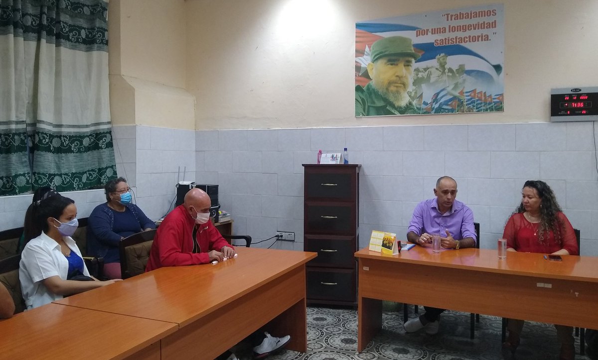 YagenPomares's tweet photo. Amanece @SaludProvincial #Cienfuegos en el encuentro con el Consejo de Dirección del Hogar de Ancianos Hermanas Giralt.Analizamos el aseguramiento para el fin de año,el cierre económico y las medidas para enfrentar el frío logrando maxima protección de los ancianos
@MINSAPCuba https://t.co/NeI0WCyXzK