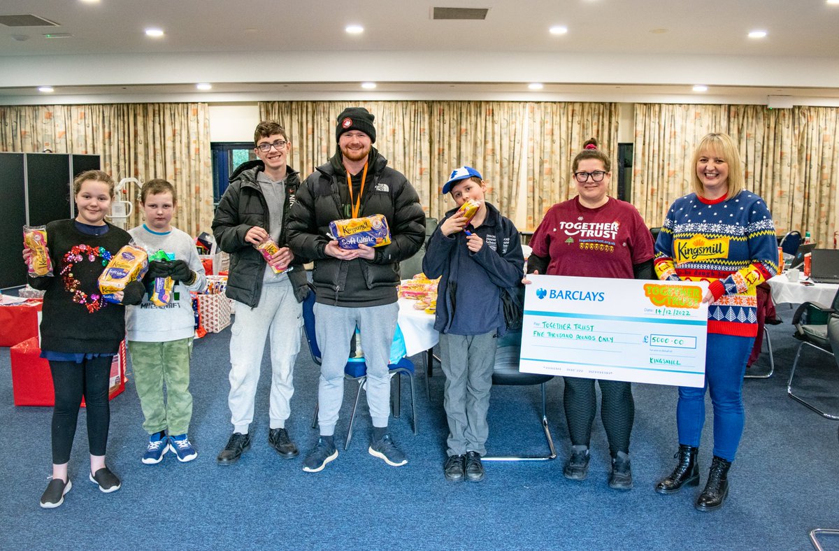 Stockport's wonderful @Togethertrust #togetherforchristmas annual appeal helps local children have the Christmas they deserve. Thank you for giving the <a href="/KingsmillCare/">KingsmillCare</a> Kindness Fund the chance to donate and help make a difference to the bakery's community🎅 🎁🍞🎄❤️
