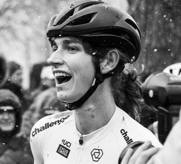 Male racer Austin Killips was 19th out of 59 riders today in women's @UCI_CX Elite at #ExactCross Mol - Zilvermeercross 2022 in Belgium 

'Unless a trans woman makes the podium, no one cares!' 

People care. Austin shouldn't be racing against women at all. 

#SaveWomensSports