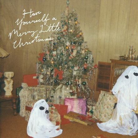 sourcebridgers's tweet photo. happy phoebe bridgers christmas to everyone that celebrates https://t.co/0TccmFch8c