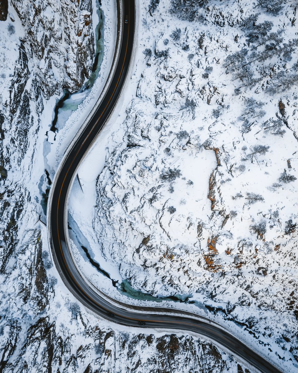 Fr33Water's tweet photo. Winter is setting in nicely here in Denver, Colorado... three photos are from Colorado and one is from Norway.
Can you guess which doesn't belong?! #outtherecolorado #norway #colorado https://t.co/D9RrqMWY9B