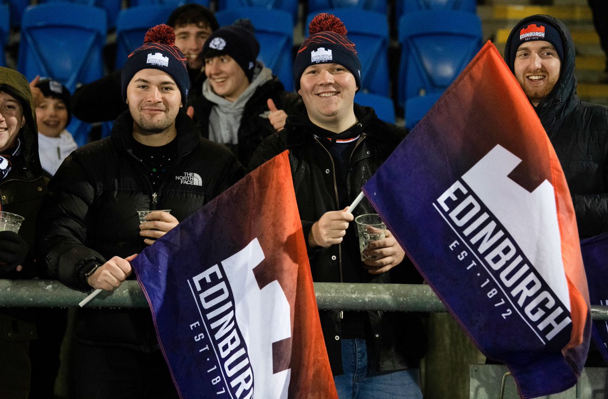 EdinburghRugby's tweet photo. Burgh fans representing tonight! 🏰🧡

@URCOfficial | #1872Cup https://t.co/hA8eOiPxHZ