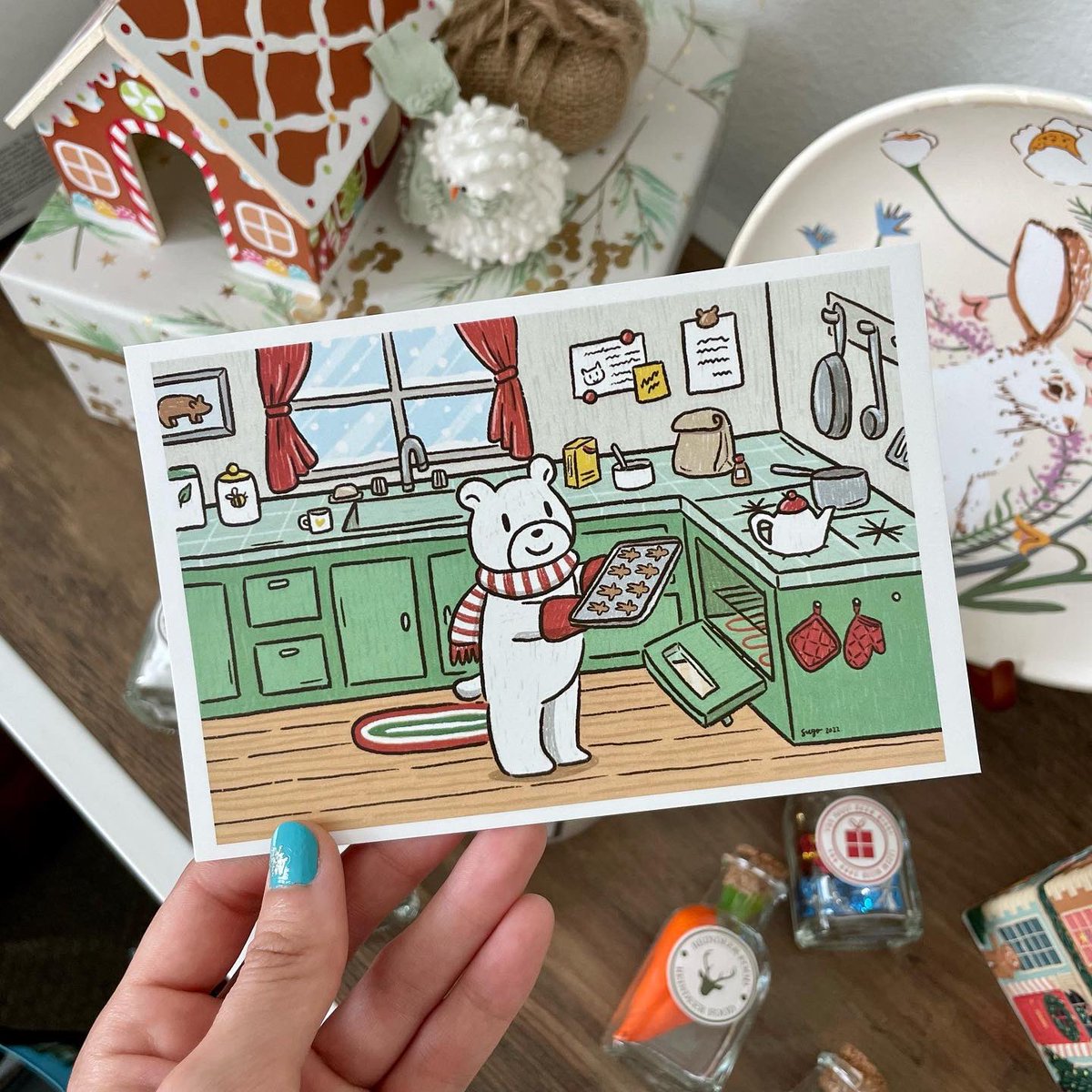 sugo_studio's tweet photo. Christmas Bear baking gingerbreadman cookies 🍪 

#sugostudio #christmas2022 #christmasbear #gingerbreadmancookies https://t.co/UgRHeo4ZJT