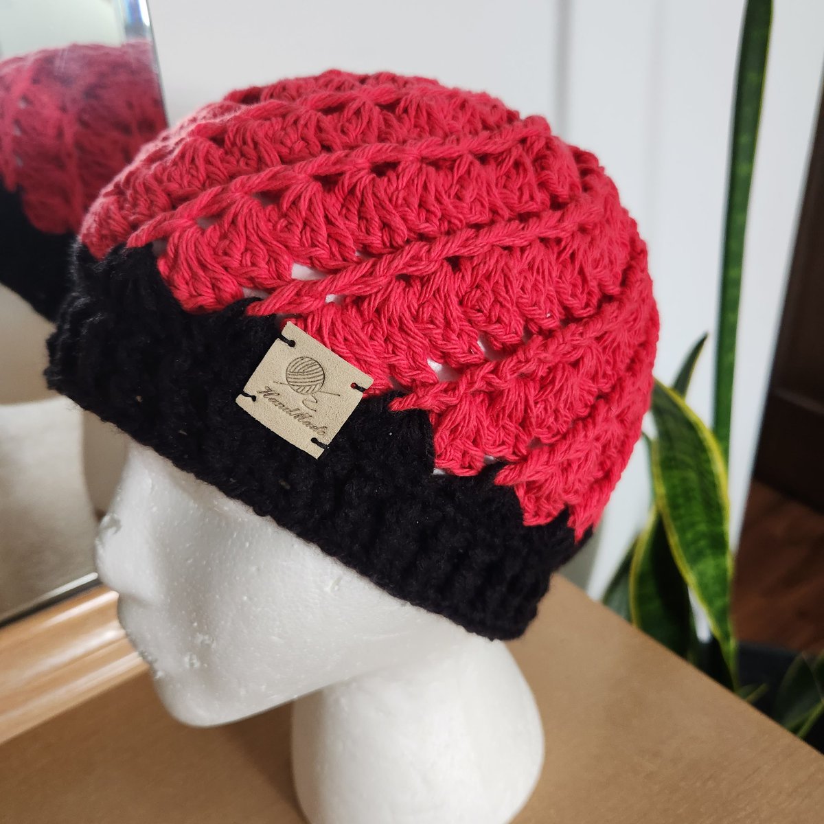 michellbreyer's tweet photo. I love how it comes out. Spiral crochet beanies. #crochetbeanies #handmadecap #crochet #handmadegifts #handmade https://t.co/LzHAiE8e8L