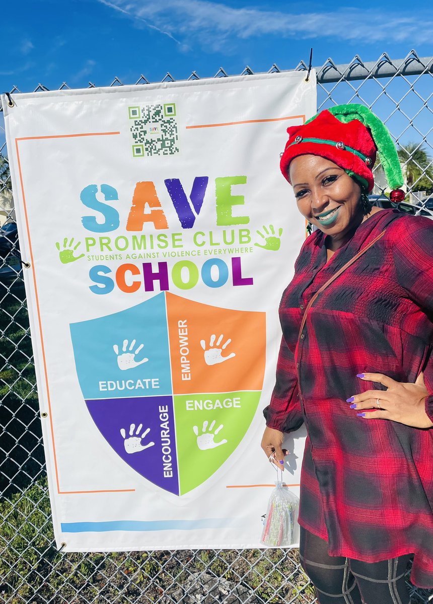 caringcouns_kbk's tweet photo. From the SAVE Promise Club and Counseling Dept at Westchester Elementary, we wish you a Merry Christmas, Happy Hanukkah, Happy Kwanzaa, Happy Holidays! We wish you an abundance of love, peace, health and prosperity! Roaring into 2023😉🌻 #NATIONALSAVE #bcpselemSAVE #newschester https://t.co/SIkPUW84bf