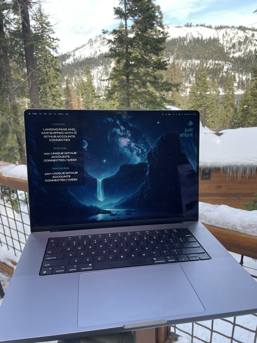 Merry Christmas <a href="/_buildspace/">buildspace</a> and <a href="/FarzaTV/">Farza 🇵🇰🇺🇸</a> 

Thanks for the motivation to keep building!