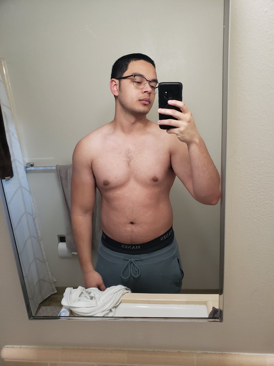 michaelthegoat's tweet photo. smash bros 2022 https://t.co/XET8y1F1KO