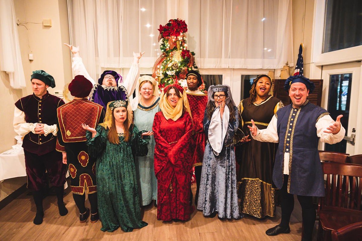 CapitolCOpera's tweet photo. And so Madrigal Singers Boar’s Head Feast comes to a close. 

Thank you to all who attended and celebrated the holidays with us. Thank you to Petite Violette for being a wonderful host. And thank you to our Madrigal Singers for sharing their love for music with our audience! https://t.co/qfazH5UHWL