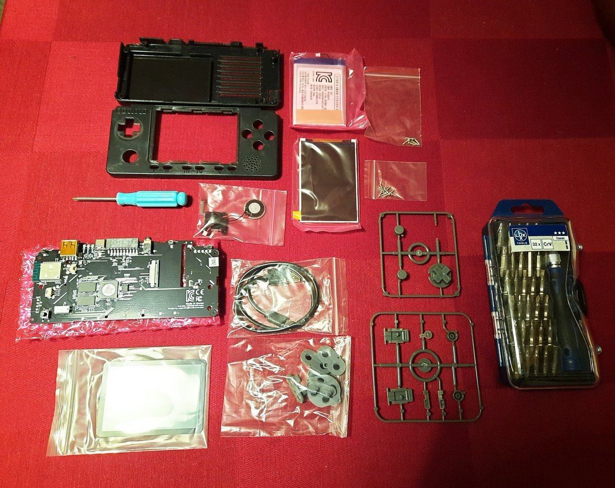 oldsoft's tweet photo. Stavebnice! #odroid #odroidgo #odroidgoadvance https://t.co/zm9vvFq73W