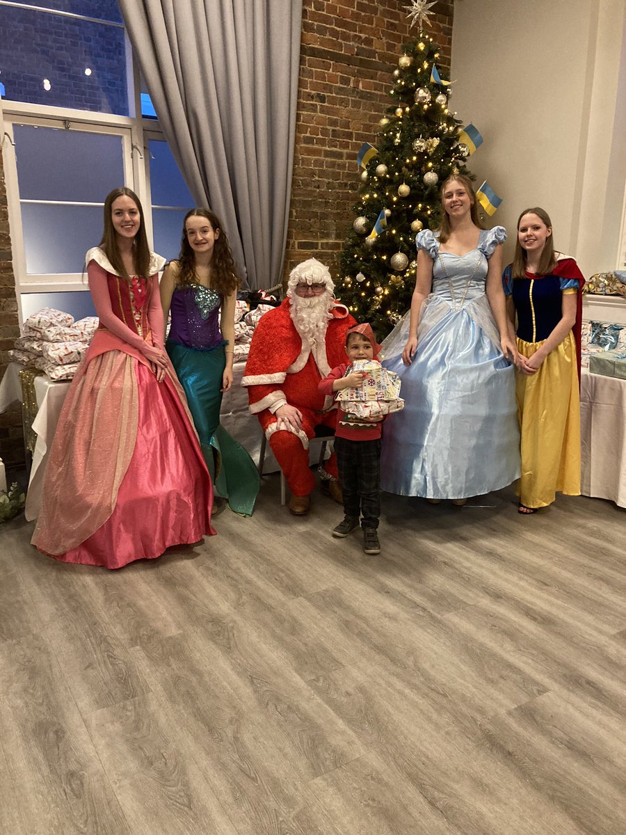 MazzaTheTapper's tweet photo. A few weeks ago,I organised a Christmas Party for 60 Ukrainian Children. We were donated 100’s of gifts for the children and their parent. Thank you to everyone that supported us. It was amazing @onewarwickpark #tunbridgewells @WHSmith @TheWorksStores https://t.co/PzaSa5PjlG