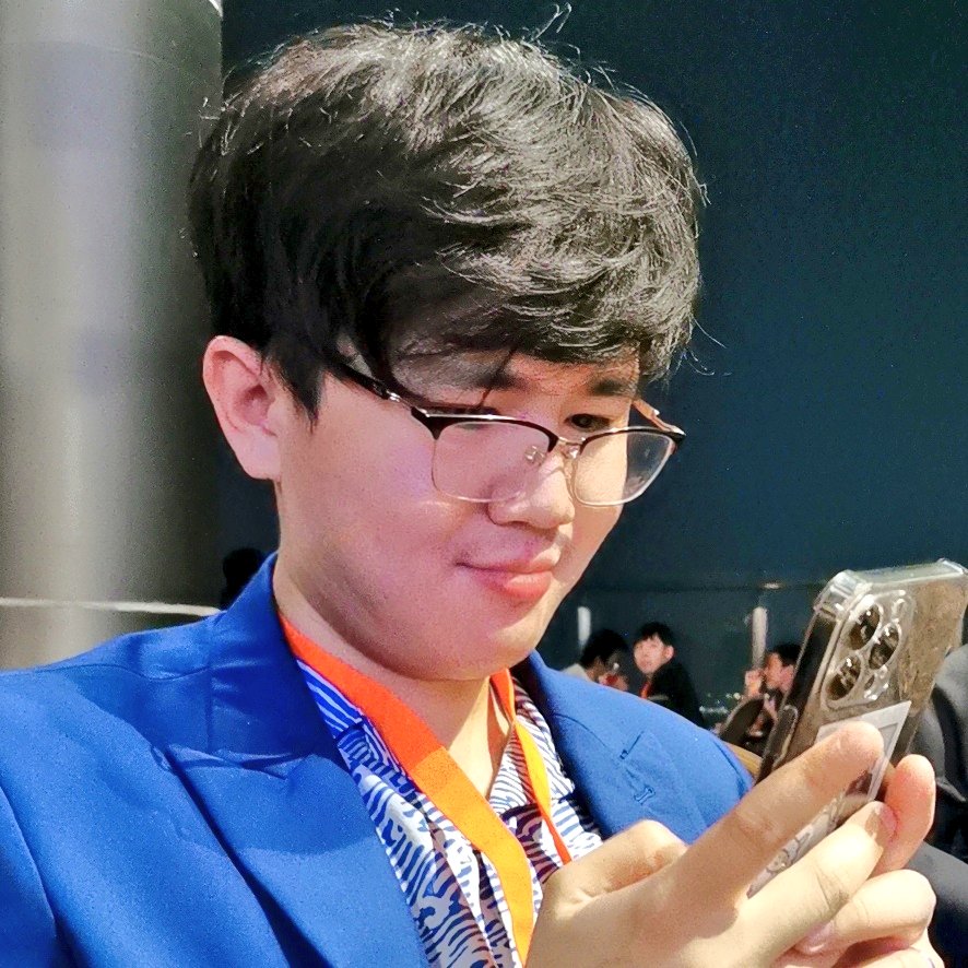 Sebastie_P's tweet photo. เซบแอบโดดงาน หนีเที่ยวกับพี่นาก @Nakatokung เป็นตัวแทนของ @Aisha_Channel มาร่วมงานเลี้ยงของ @onlinestation 💚👍

แล้วพี่นากคือเหมือนมางานเลี้ยงรุ่น 😹 เดินไปก็ "อ้าว สวัสดีครับ" "เฮ้ยยยย หวัดดีๆ" "ว้าว ไม่เจอกันนานเลย" "โห มางานนี้ด้วยเหรอเรา ฮริ้วววว"

😌 หนุ่มฮอตท่านหนึ่ง 5555 https://t.co/BGaXPOrDms