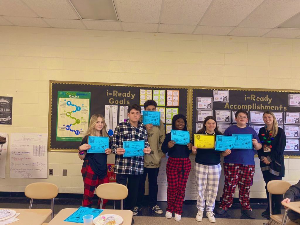 Congratulations to Mrs. Scholl’s class for reaching their iReady goal of 200 lessons passed! #barnegatinspires <a href="/mrs_ozello/">Krystina Ozello</a>