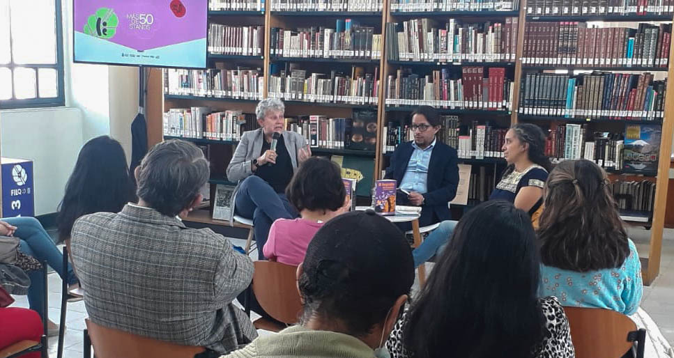 Editorial_IAEN's tweet photo. MUCHAS GRACIAS
A @brujaroxa @geralguerra  @AldeaFundacion 
Y las personas que nos acompañaron en la presentación del nuevo libro de @IAENUniversidad 

La discusión anima nuevos debates que solucionen el flagelo del #femicidio en Ecuador

Descarga aquí: https://t.co/DLVcqQyQw8 https://t.co/cUjhHt8Z7h